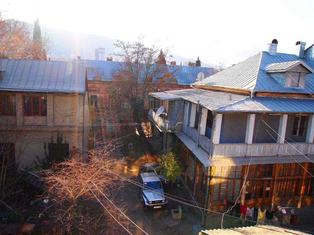 Green Stairs Guest House Tbilisi Rom bilde