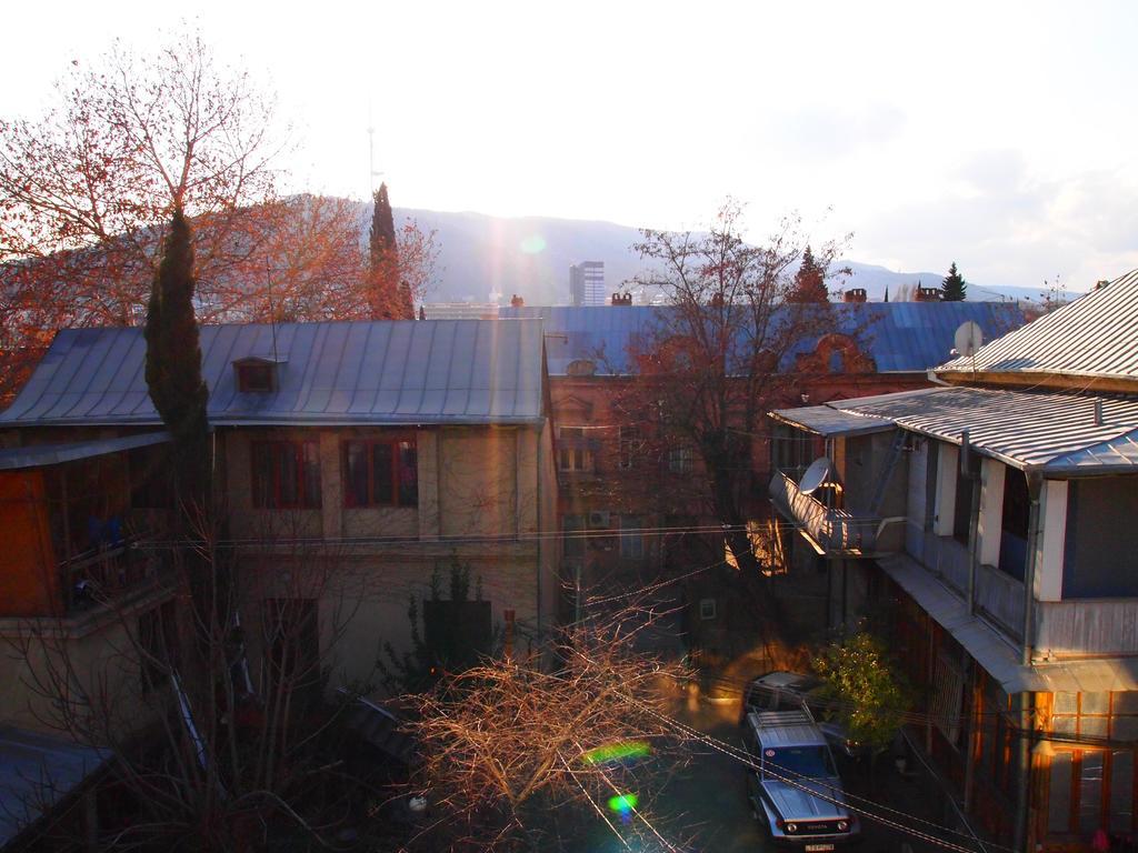 Green Stairs Guest House Tbilisi Eksteriør bilde