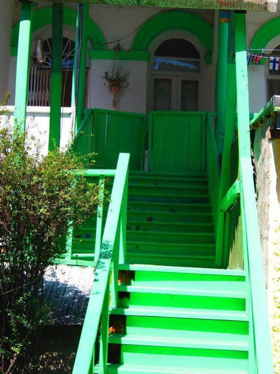 Green Stairs Guest House Tbilisi Eksteriør bilde
