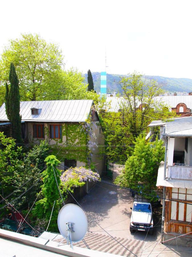 Green Stairs Guest House Tbilisi Eksteriør bilde